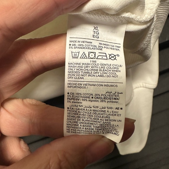 Old Navy Dynamic Fleece Half Zip size xl - Picture 9 of 9